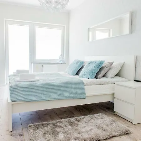 Baltic Holiday Apartament * פוביירובו